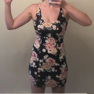 Four dresses forever 21
